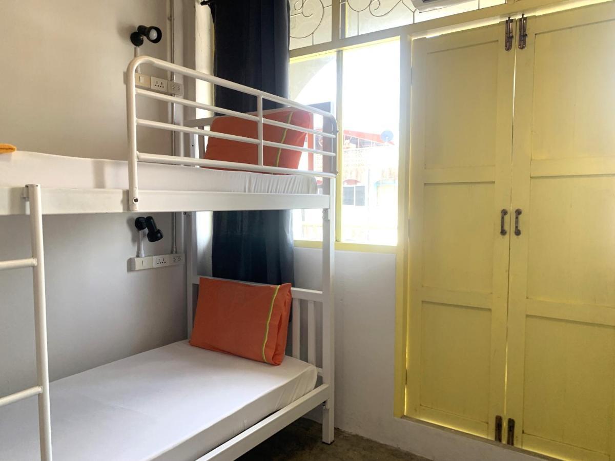 Sleep Sheep Phuket Hostel SHA Buitenkant foto
