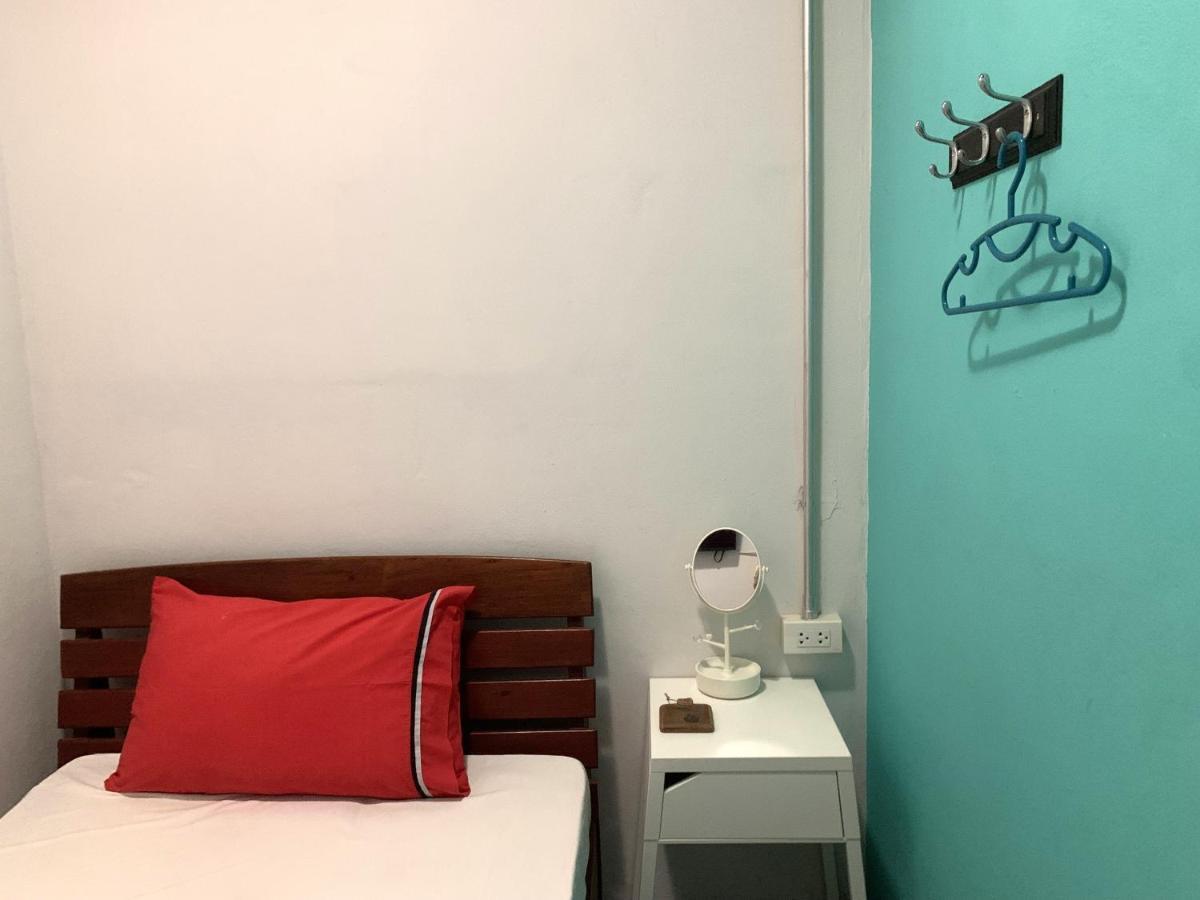 Sleep Sheep Phuket Hostel SHA Buitenkant foto